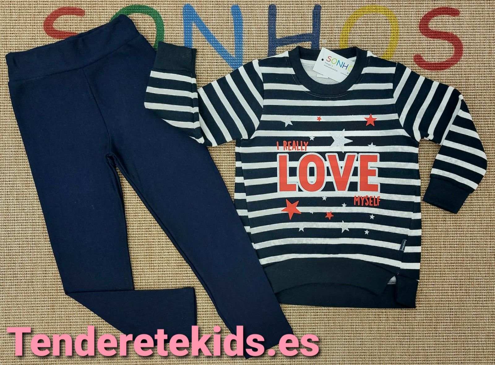 Conjunto Love estrellas sudadera rayada
