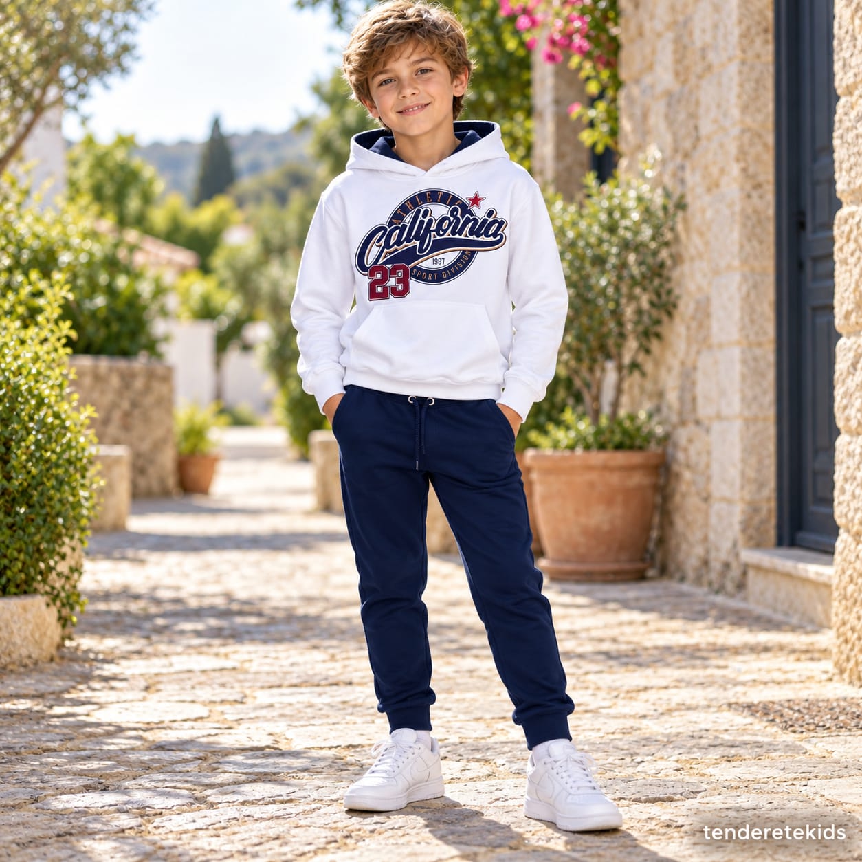 Chandal blanco California con bolsillo canguro