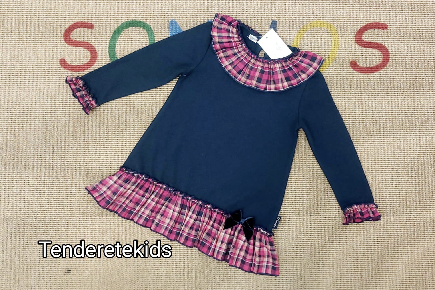 Vestido marino niña con cuello volante vichy fuscia