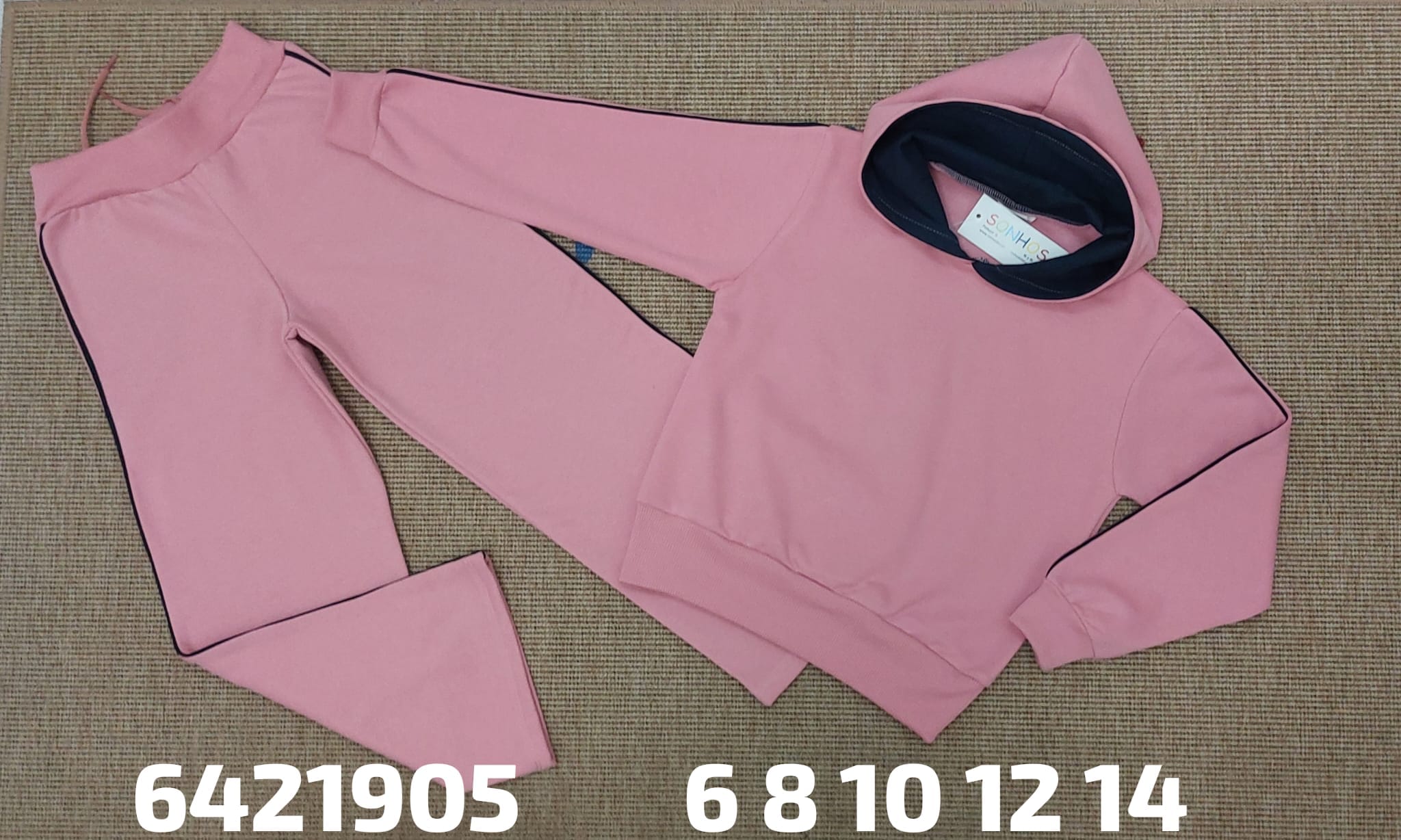 Chándal rosa liso con pantalón ancho linea marina